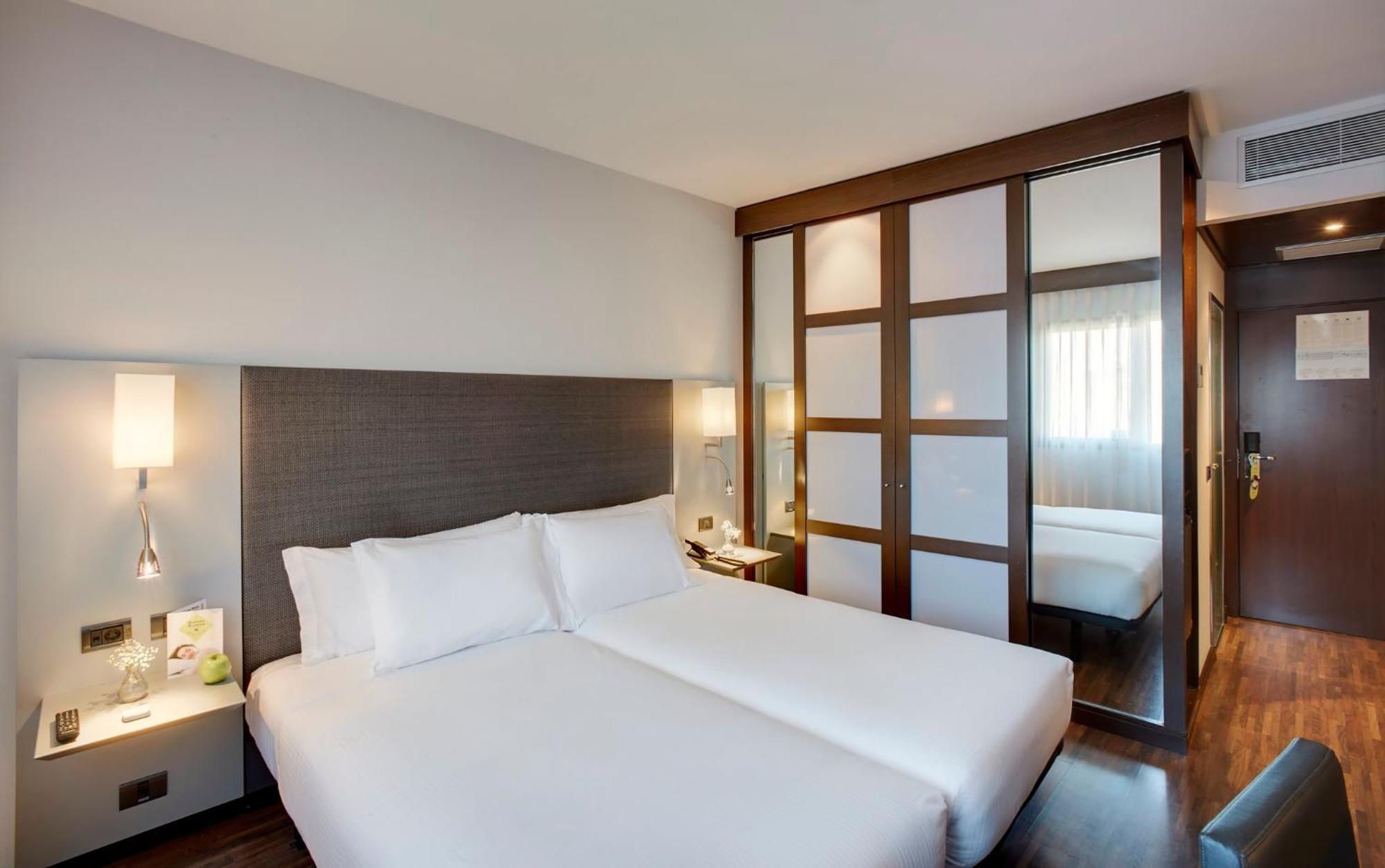 Twin Room,1647714779:JPEG
